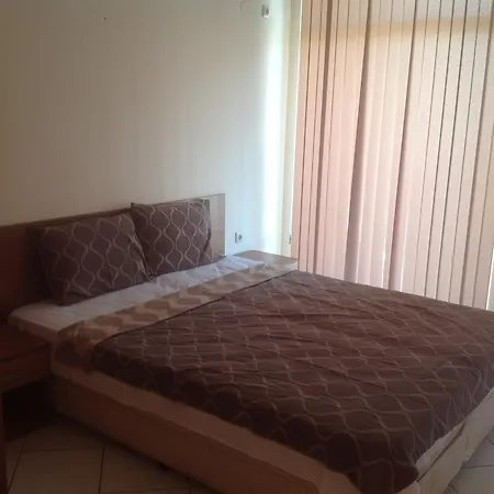 Appartamento Aparthotel Kamelia Garden - Official Rental