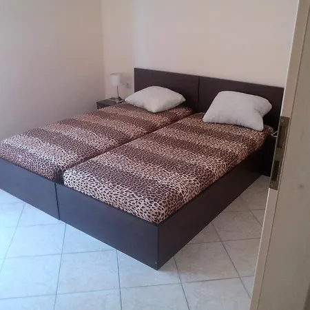 Appartamento Aparthotel Kamelia Garden - Official Rental 2*