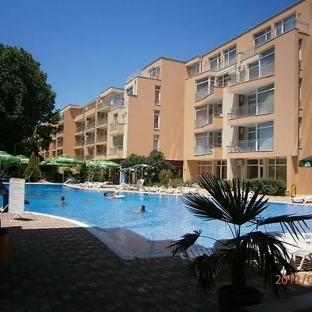 Aparthotel Kamelia Garden - Official Rental 2*