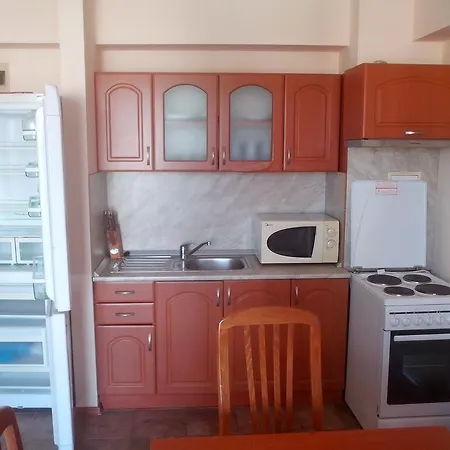 Appartamento Aparthotel Kamelia Garden - Official Rental