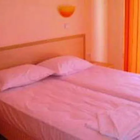 Appartamento Aparthotel Kamelia Garden - Official Rental Nesebar