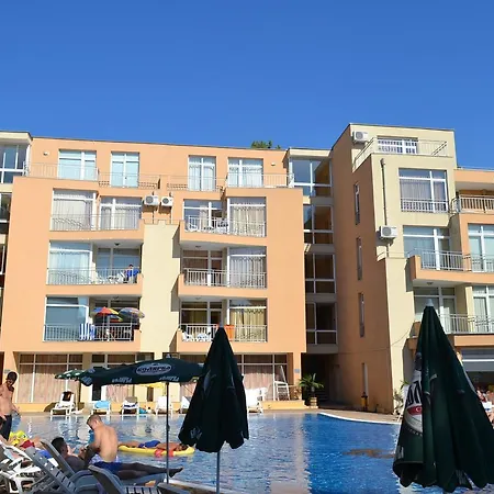 Appartamento Aparthotel Kamelia Garden - Official Rental Nesebar