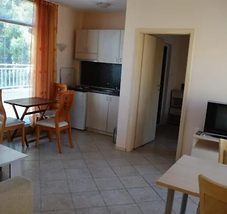 Apartament Aparthotel Kamelia Garden - Official Rental